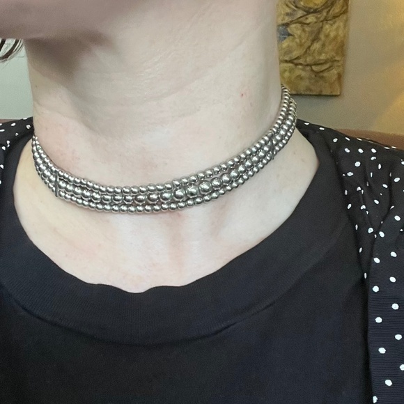 5/$75 Vintage 90s y2k EXPRESS Silver Tone 3 Strand Beaded Choker - Picture 1 of 7